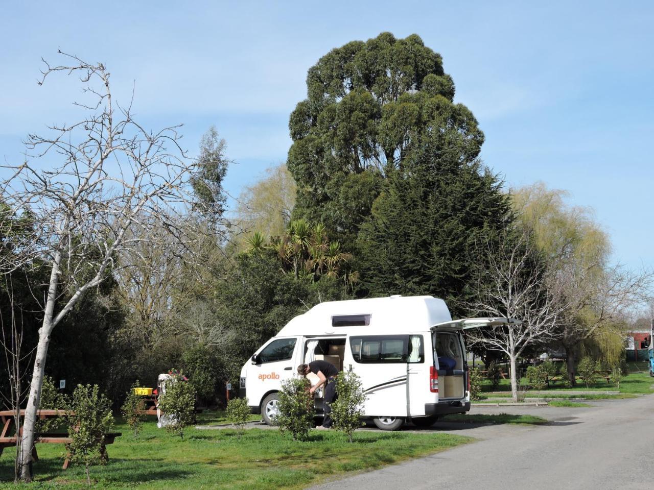 219 On Johns Motel & Holiday Park Christchurch Exterior photo